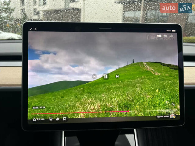 Черный Тесла Модель 3, объемом двигателя 0 л и пробегом 93 тыс. км за 15600 $, фото 61 на Automoto.ua