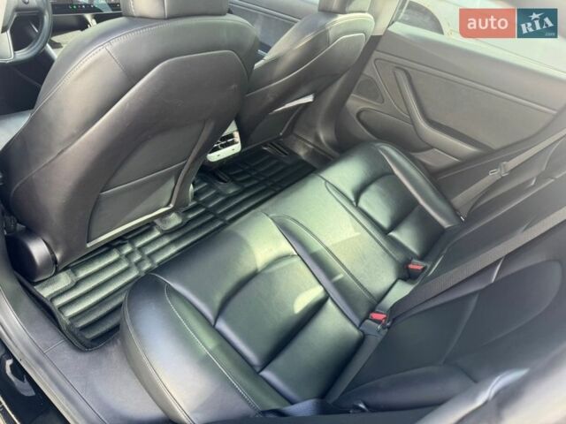 Черный Тесла Модель 3, объемом двигателя 0 л и пробегом 110 тыс. км за 15300 $, фото 32 на Automoto.ua