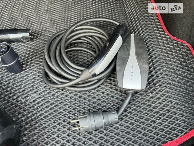 Черный Тесла Модель 3, объемом двигателя 0 л и пробегом 206 тыс. км за 24890 $, фото 56 на Automoto.ua