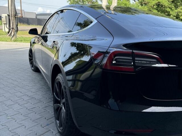 Черный Тесла Модель 3, объемом двигателя 0 л и пробегом 98 тыс. км за 22000 $, фото 6 на Automoto.ua