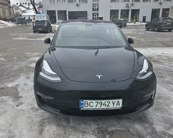 Черный Тесла Модель 3, объемом двигателя 0 л и пробегом 106 тыс. км за 20800 $, фото 1 на Automoto.ua