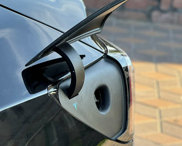 Чорний Тесла Модель 3, об'ємом двигуна 0 л та пробігом 35 тис. км за 18200 $, фото 22 на Automoto.ua