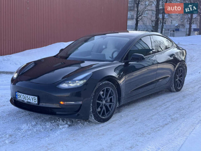 Чорний Тесла Модель 3, об'ємом двигуна 0 л та пробігом 77 тис. км за 14500 $, фото 5 на Automoto.ua