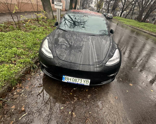 Черный Тесла Модель 3, объемом двигателя 0 л и пробегом 110 тыс. км за 18000 $, фото 2 на Automoto.ua