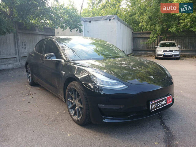 Черный Тесла Модель 3, объемом двигателя 0 л и пробегом 190 тыс. км за 16290 $, фото 2 на Automoto.ua