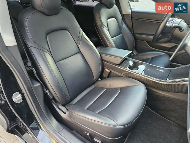 Черный Тесла Модель 3, объемом двигателя 0 л и пробегом 97 тыс. км за 20000 $, фото 25 на Automoto.ua