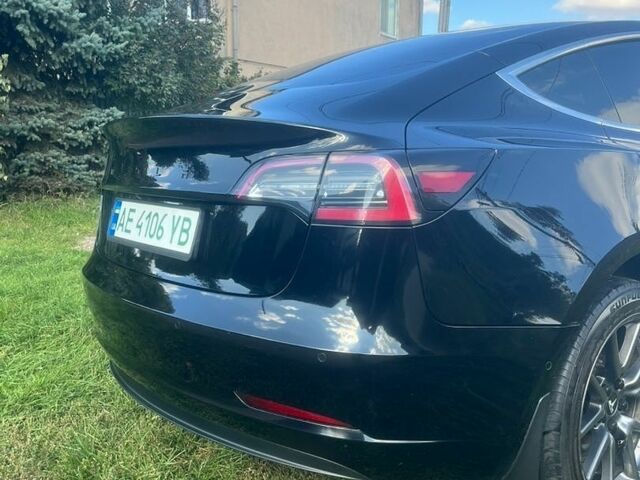 Чорний Тесла Модель 3, об'ємом двигуна 0 л та пробігом 182 тис. км за 16100 $, фото 4 на Automoto.ua