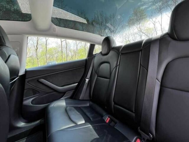 Черный Тесла Модель 3, объемом двигателя 0 л и пробегом 120 тыс. км за 17000 $, фото 8 на Automoto.ua