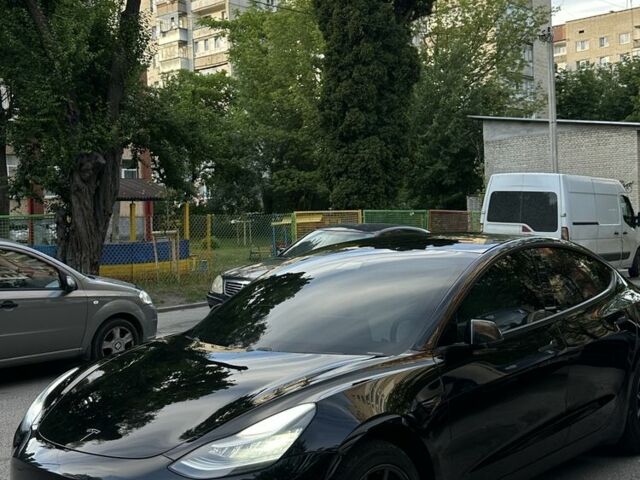Черный Тесла Модель 3, объемом двигателя 0 л и пробегом 106 тыс. км за 17000 $, фото 2 на Automoto.ua