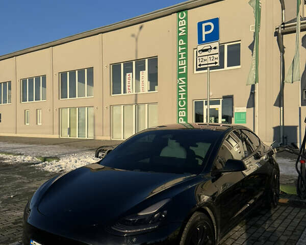 Чорний Тесла Модель 3, об'ємом двигуна 0 л та пробігом 111 тис. км за 18000 $, фото 17 на Automoto.ua