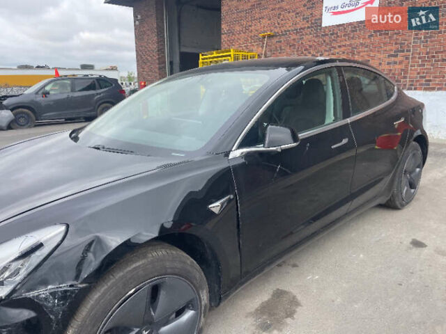 Черный Тесла Модель 3, объемом двигателя 0 л и пробегом 120 тыс. км за 11600 $, фото 5 на Automoto.ua