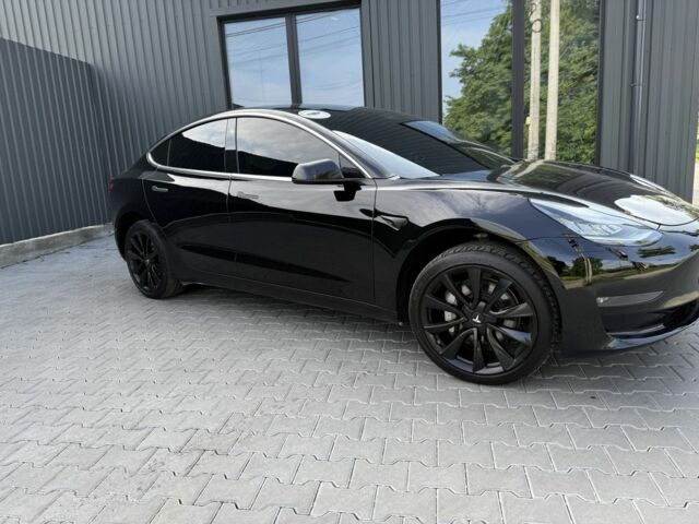 Черный Тесла Модель 3, объемом двигателя 0 л и пробегом 98 тыс. км за 22000 $, фото 9 на Automoto.ua