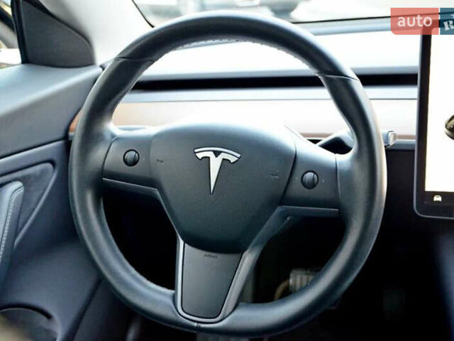 Чорний Тесла Модель 3, об'ємом двигуна 0 л та пробігом 128 тис. км за 23499 $, фото 14 на Automoto.ua