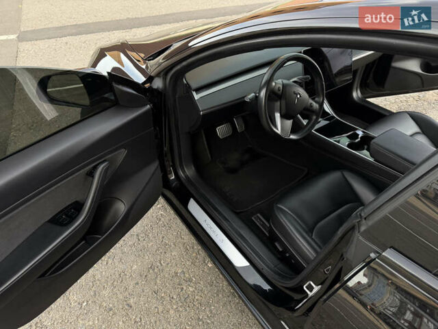 Черный Тесла Модель 3, объемом двигателя 0 л и пробегом 91 тыс. км за 23500 $, фото 12 на Automoto.ua