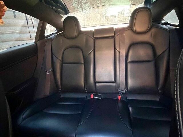 Черный Тесла Модель 3, объемом двигателя 0.26 л и пробегом 0 тыс. км за 14500 $, фото 9 на Automoto.ua