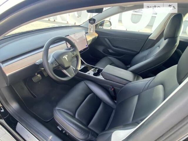 Чорний Тесла Модель 3, об'ємом двигуна 0 л та пробігом 61 тис. км за 24800 $, фото 34 на Automoto.ua