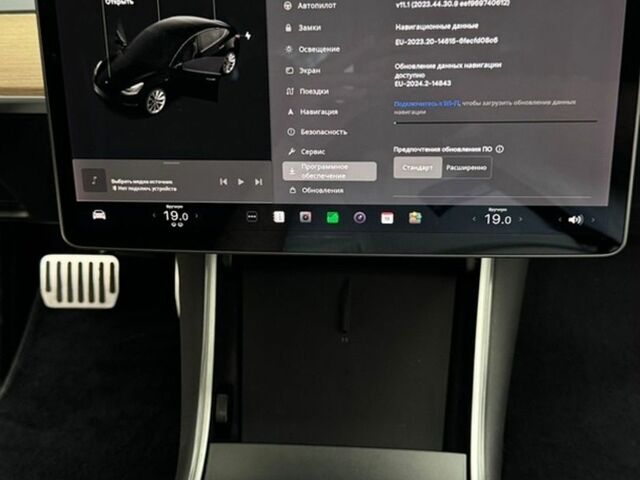 Черный Тесла Модель 3, объемом двигателя 0 л и пробегом 123 тыс. км за 21990 $, фото 14 на Automoto.ua