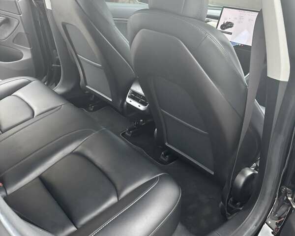 Черный Тесла Модель 3, объемом двигателя 0 л и пробегом 98 тыс. км за 15850 $, фото 27 на Automoto.ua