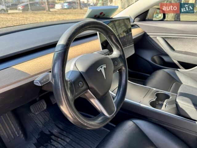 Черный Тесла Модель 3, объемом двигателя 0 л и пробегом 170 тыс. км за 13990 $, фото 27 на Automoto.ua