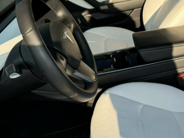 Черный Тесла Модель 3, объемом двигателя 0 л и пробегом 117 тыс. км за 22500 $, фото 16 на Automoto.ua