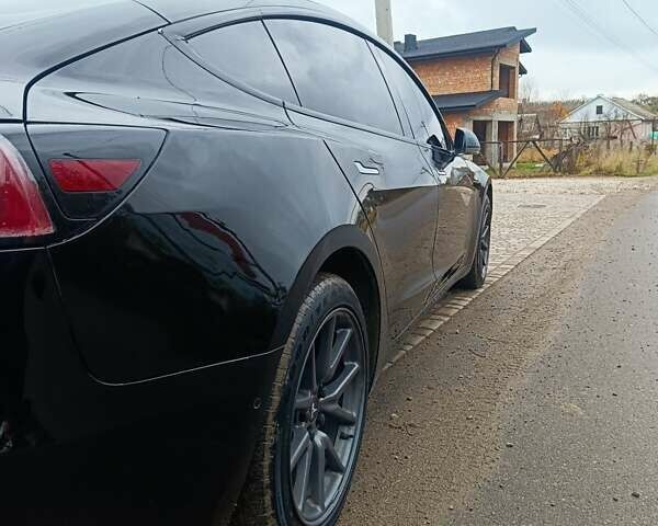 Чорний Тесла Модель 3, об'ємом двигуна 0 л та пробігом 145 тис. км за 15700 $, фото 11 на Automoto.ua