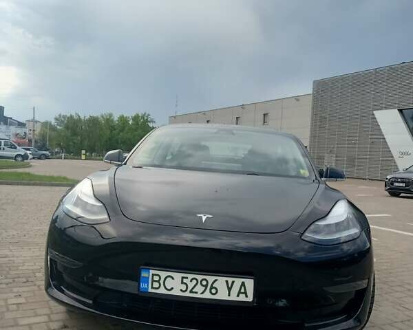 Тесла Модель 3 2019 в Львове на Automoto.ua Черный Тесла Модель 3, объемом двигателя 0 л и пробегом 185 тыс. км за 16800 $, фото 4 на Automoto.ua