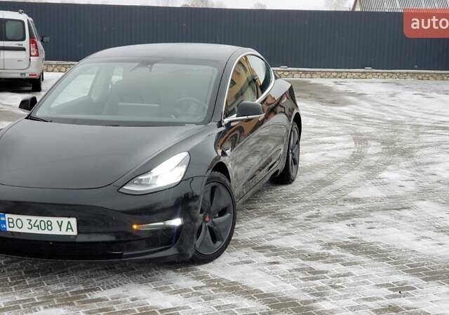 Черный Тесла Модель 3, объемом двигателя 0 л и пробегом 81 тыс. км за 17000 $, фото 1 на Automoto.ua