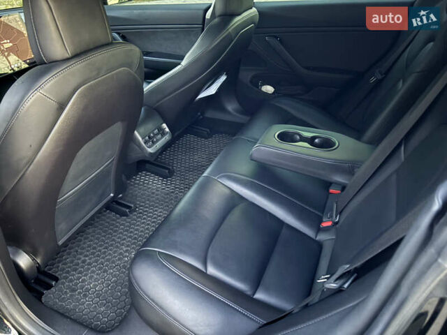 Черный Тесла Модель 3, объемом двигателя 0 л и пробегом 132 тыс. км за 14999 $, фото 23 на Automoto.ua
