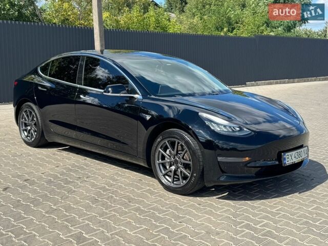Чорний Тесла Модель 3, об'ємом двигуна 0 л та пробігом 154 тис. км за 14000 $, фото 1 на Automoto.ua