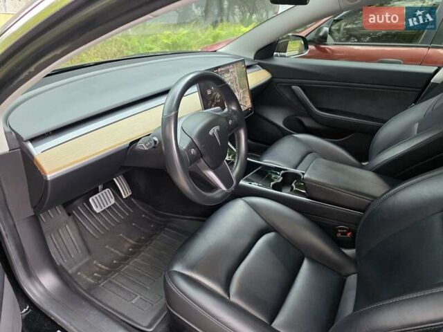 Черный Тесла Модель 3, объемом двигателя 0 л и пробегом 106 тыс. км за 17900 $, фото 17 на Automoto.ua