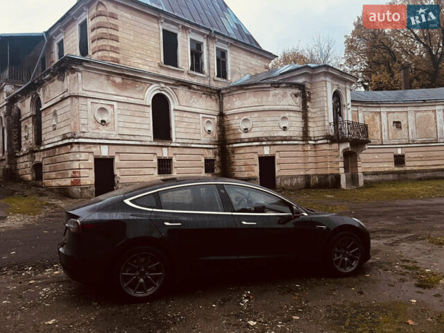 Черный Тесла Модель 3, объемом двигателя 0 л и пробегом 80 тыс. км за 18500 $, фото 2 на Automoto.ua