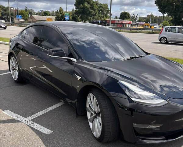 Черный Тесла Модель 3, объемом двигателя 0 л и пробегом 142 тыс. км за 21000 $, фото 1 на Automoto.ua
