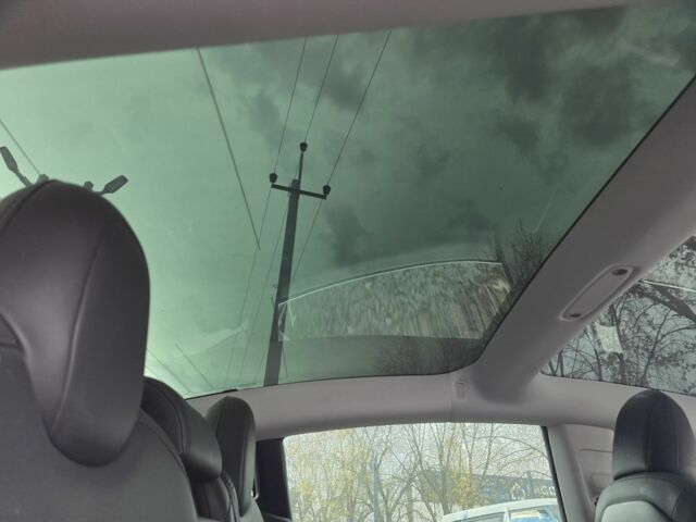 Черный Тесла Модель 3, объемом двигателя 0 л и пробегом 130 тыс. км за 303 $, фото 13 на Automoto.ua