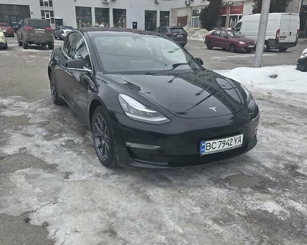 Черный Тесла Модель 3, объемом двигателя 0 л и пробегом 106 тыс. км за 20800 $, фото 2 на Automoto.ua