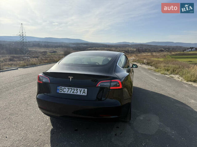 Чорний Тесла Модель 3, об'ємом двигуна 0 л та пробігом 39 тис. км за 17500 $, фото 2 на Automoto.ua