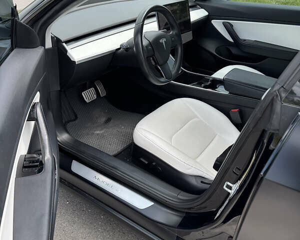 Черный Тесла Модель 3, объемом двигателя 0 л и пробегом 164 тыс. км за 18500 $, фото 10 на Automoto.ua
