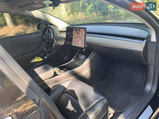 Чорний Тесла Модель 3, об'ємом двигуна 0 л та пробігом 157 тис. км за 17000 $, фото 19 на Automoto.ua
