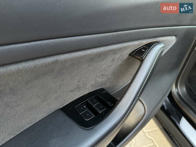 Чорний Тесла Модель 3, об'ємом двигуна 0 л та пробігом 117 тис. км за 18999 $, фото 55 на Automoto.ua