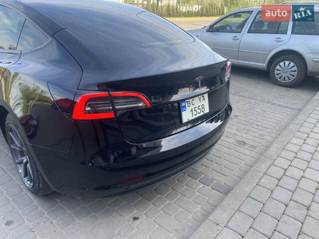 Тесла Модель 3 2019 у Львові на Automoto.ua Чорний Тесла Модель 3, об'ємом двигуна 0 л та пробігом 107 тис. км за 23900 $, фото 30 на Automoto.ua