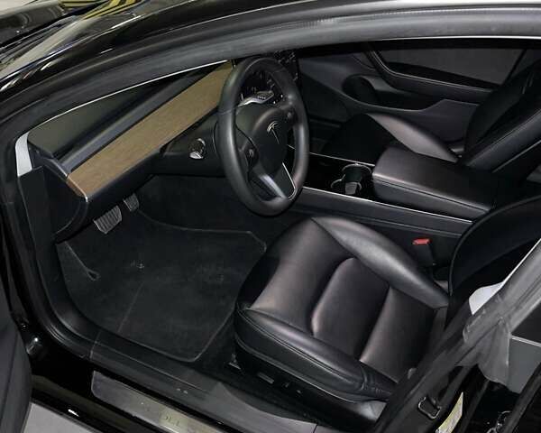 Черный Тесла Модель 3, объемом двигателя 0 л и пробегом 90 тыс. км за 18500 $, фото 21 на Automoto.ua