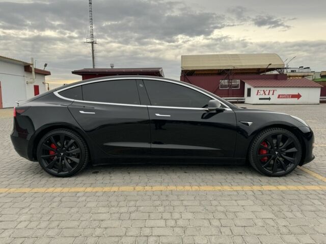 Черный Тесла Модель 3, объемом двигателя 0 л и пробегом 47 тыс. км за 18000 $, фото 3 на Automoto.ua