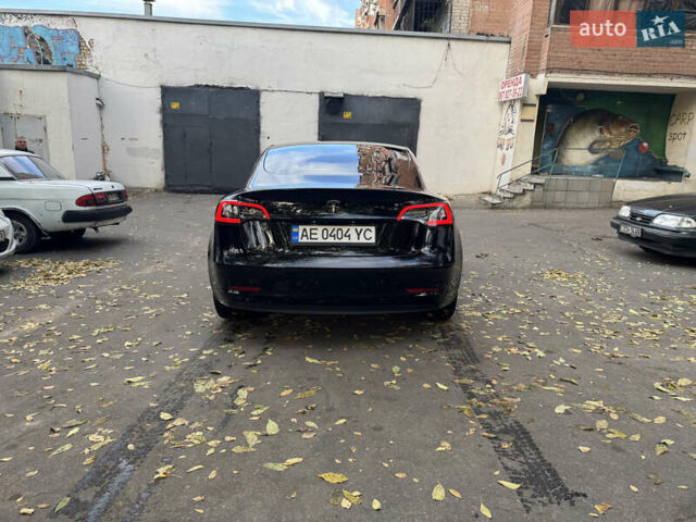 Черный Тесла Модель 3, объемом двигателя 0 л и пробегом 100 тыс. км за 22300 $, фото 4 на Automoto.ua