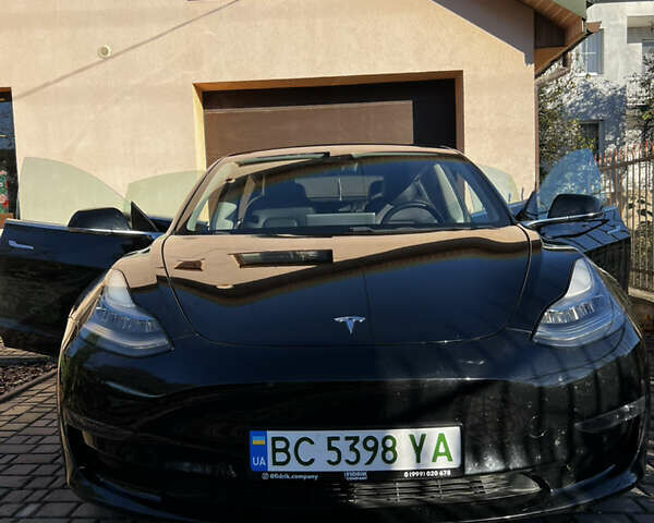 Черный Тесла Модель 3, объемом двигателя 0 л и пробегом 80 тыс. км за 22800 $, фото 2 на Automoto.ua