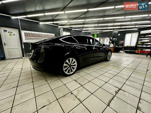 Чорний Тесла Модель 3, об'ємом двигуна 0 л та пробігом 96 тис. км за 17999 $, фото 9 на Automoto.ua