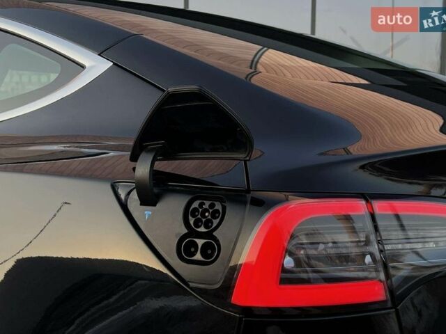 Чорний Тесла Модель 3, об'ємом двигуна 0 л та пробігом 128 тис. км за 19000 $, фото 5 на Automoto.ua