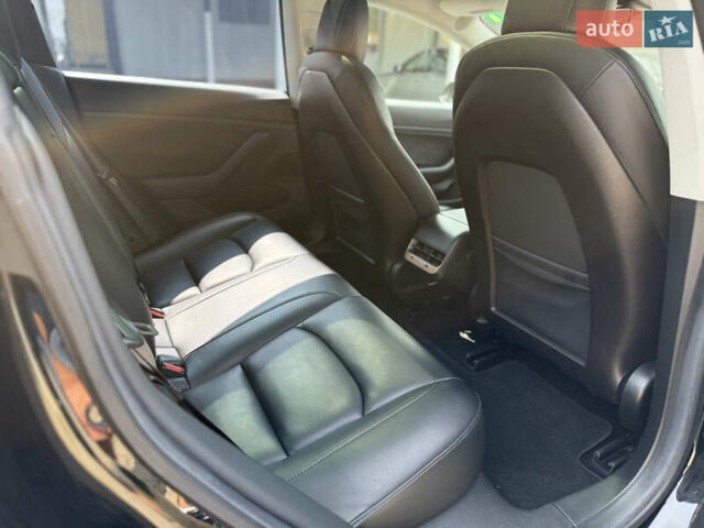 Черный Тесла Модель 3, объемом двигателя 0 л и пробегом 135 тыс. км за 15900 $, фото 26 на Automoto.ua