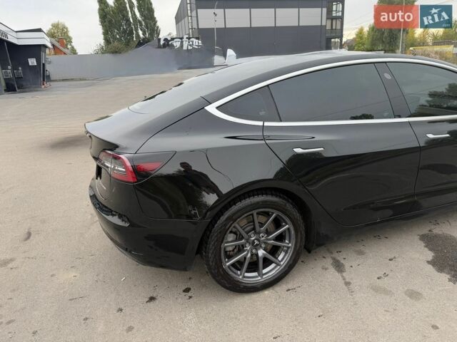 Чорний Тесла Модель 3, об'ємом двигуна 0 л та пробігом 153 тис. км за 20499 $, фото 10 на Automoto.ua