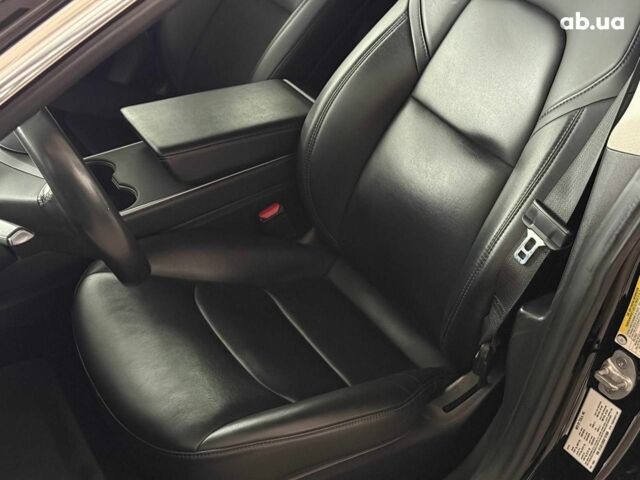 Черный Тесла Модель 3, объемом двигателя 0 л и пробегом 120 тыс. км за 16940 $, фото 17 на Automoto.ua