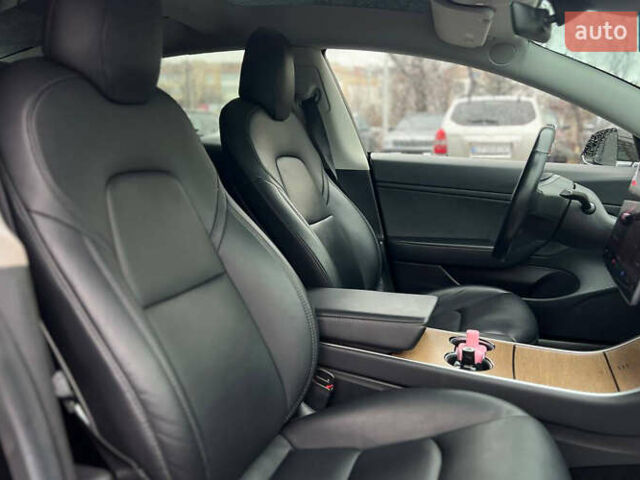 Черный Тесла Модель 3, объемом двигателя 0 л и пробегом 95 тыс. км за 16800 $, фото 20 на Automoto.ua