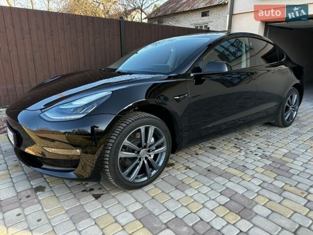 Черный Тесла Модель 3, объемом двигателя 0 л и пробегом 86 тыс. км за 15900 $, фото 1 на Automoto.ua